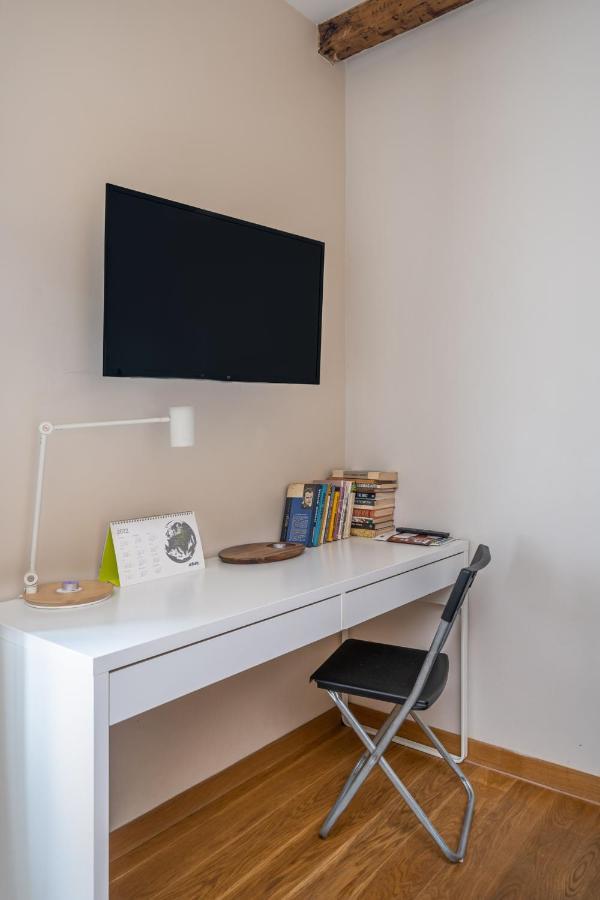 Trendy Top-Floor Stay In Heart Of Riga, Near Bars & Culture מראה חיצוני תמונה
