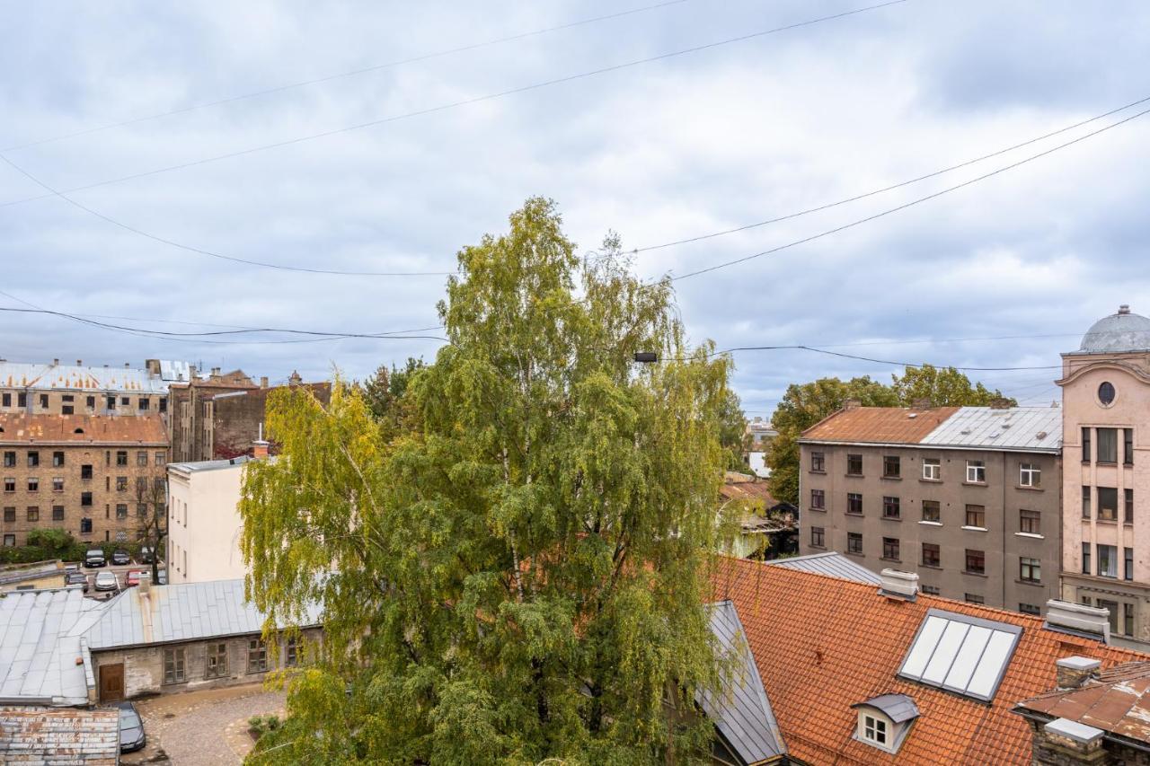 Trendy Top-Floor Stay In Heart Of Riga, Near Bars & Culture מראה חיצוני תמונה