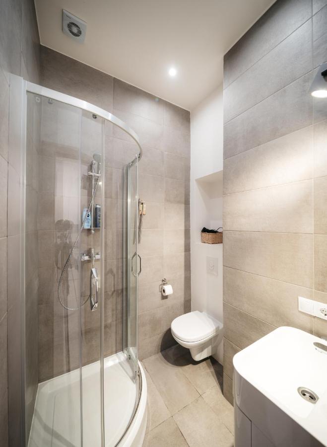 Trendy Top-Floor Stay In Heart Of Riga, Near Bars & Culture מראה חיצוני תמונה